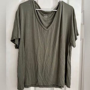 American Eagle top, size xl, green